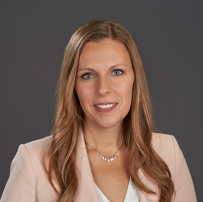 Adrienne Hartman Headshot